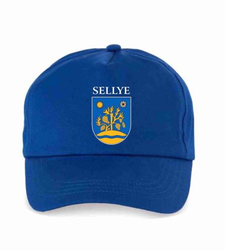 Sapka Sellye felirattal és logóval