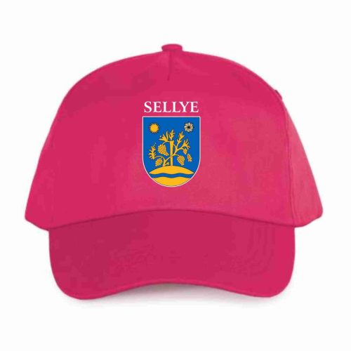 Sapka Sellye felirattal és logóval